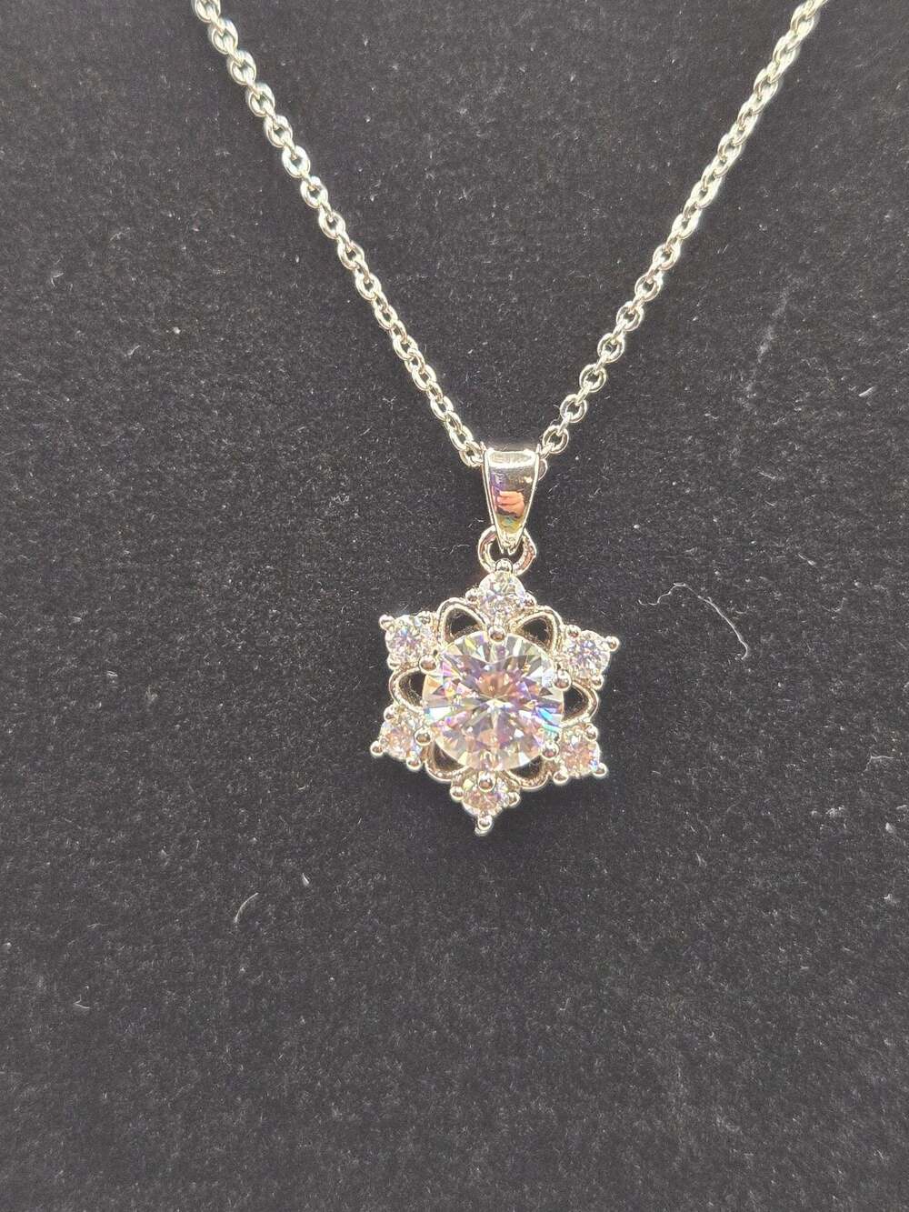 1.5 Carat Round Moissanite Snowflake Pendant Necklace - Picture 6 of 8